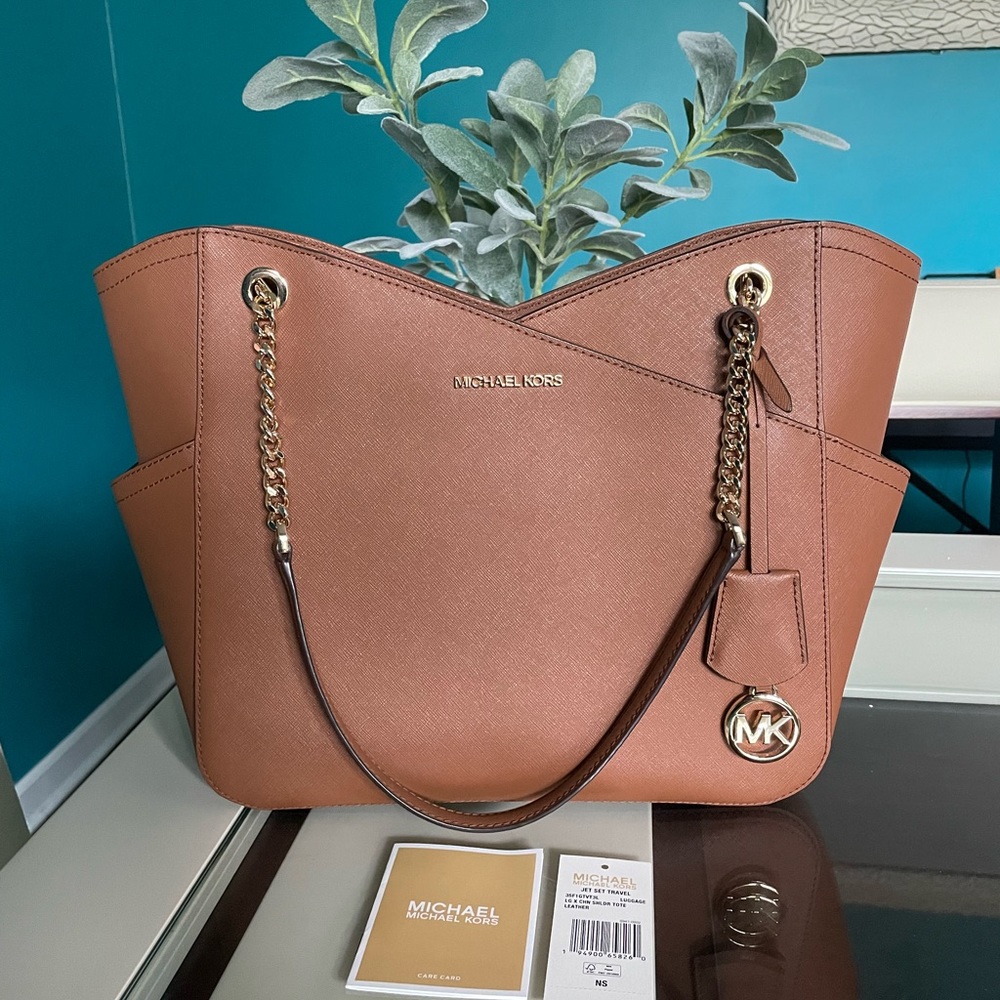 Like new Michael Kors large tote